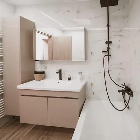 Lounge Apartment